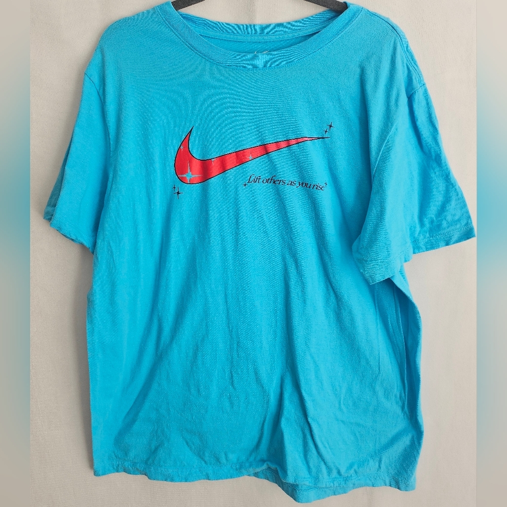 Nike Graphic T-Shirt